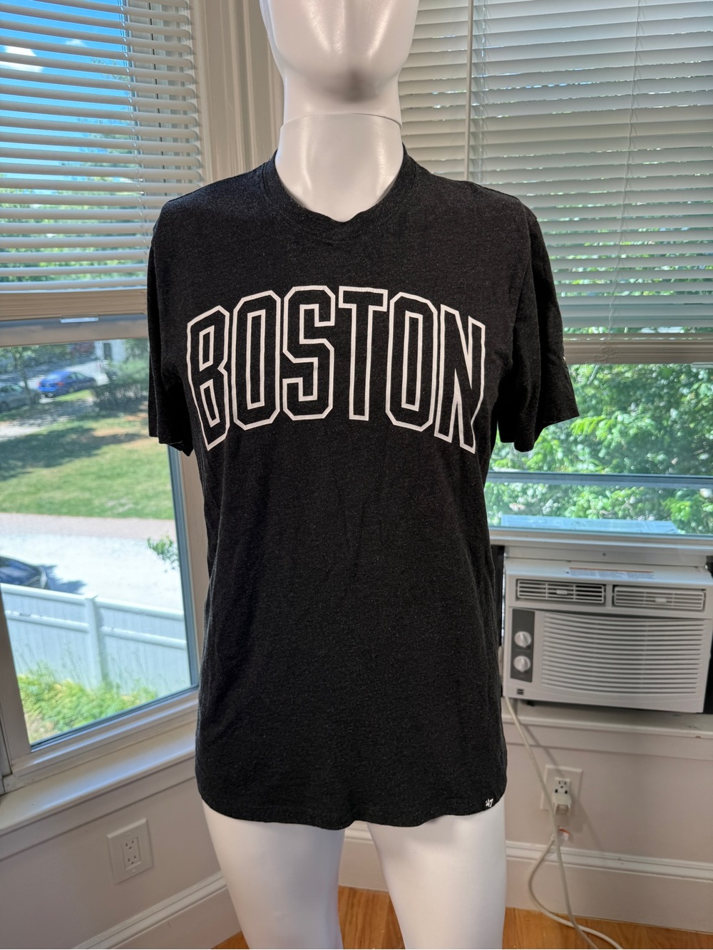 ☘️‘47 Boston Celtics Charcoal “Boston” Logo T-Shirt Men’s Medium NBA🏀